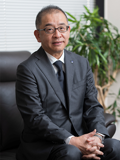 代表取締役社長 吉岡 弘文